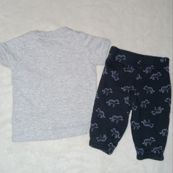 5 for $10 Child of Mine by Carter's Tiger Outfit 0-3M - Picture 4 of 4